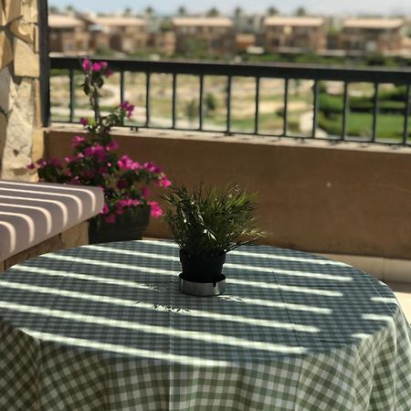 Chalet Marina Wadi Degla Families Only Pool View 2Nd Floor 6 Adults Ain Sukhna Exterior foto