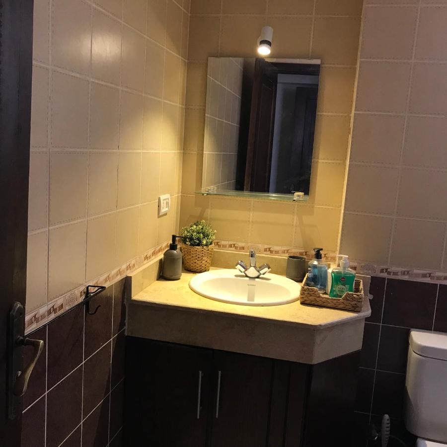Chalet Marina Wadi Degla Families Only Pool View 2Nd Floor 6 Adults Ain Sukhna Exterior foto